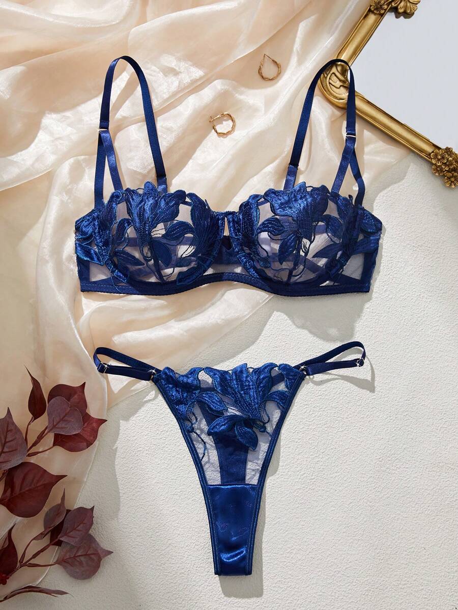 Conjunto Lingerie Bordado de Folha