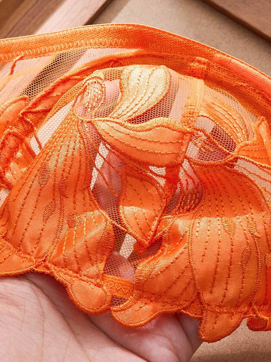 Conjunto Lingerie Bordado de Folha